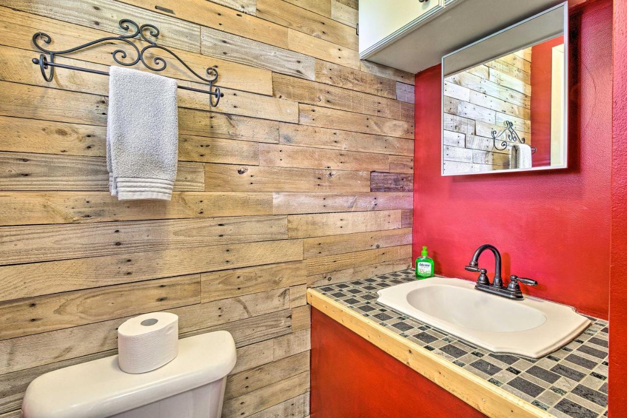 Roomy Montour Falls Retreat With Private Pool! Zewnętrze zdjęcie